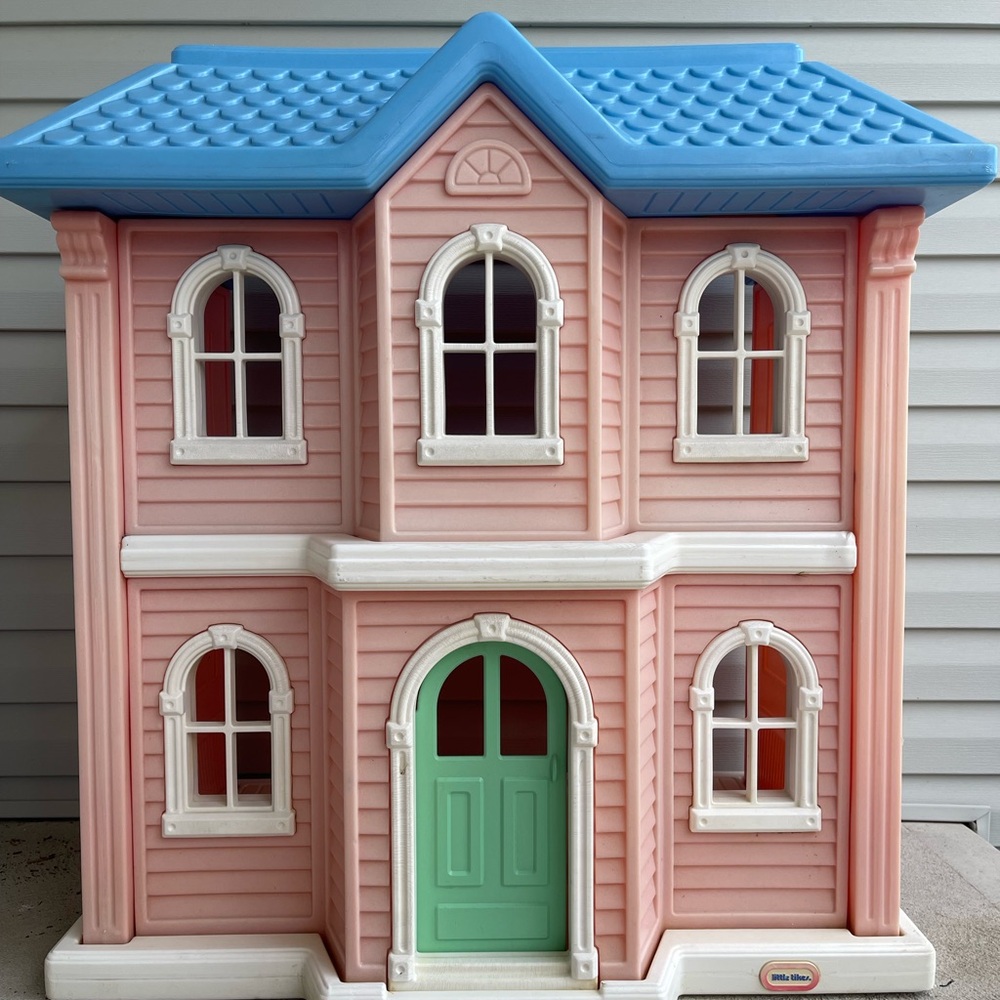 Vintage 1990s Little Tikes Barbie Dollhouse